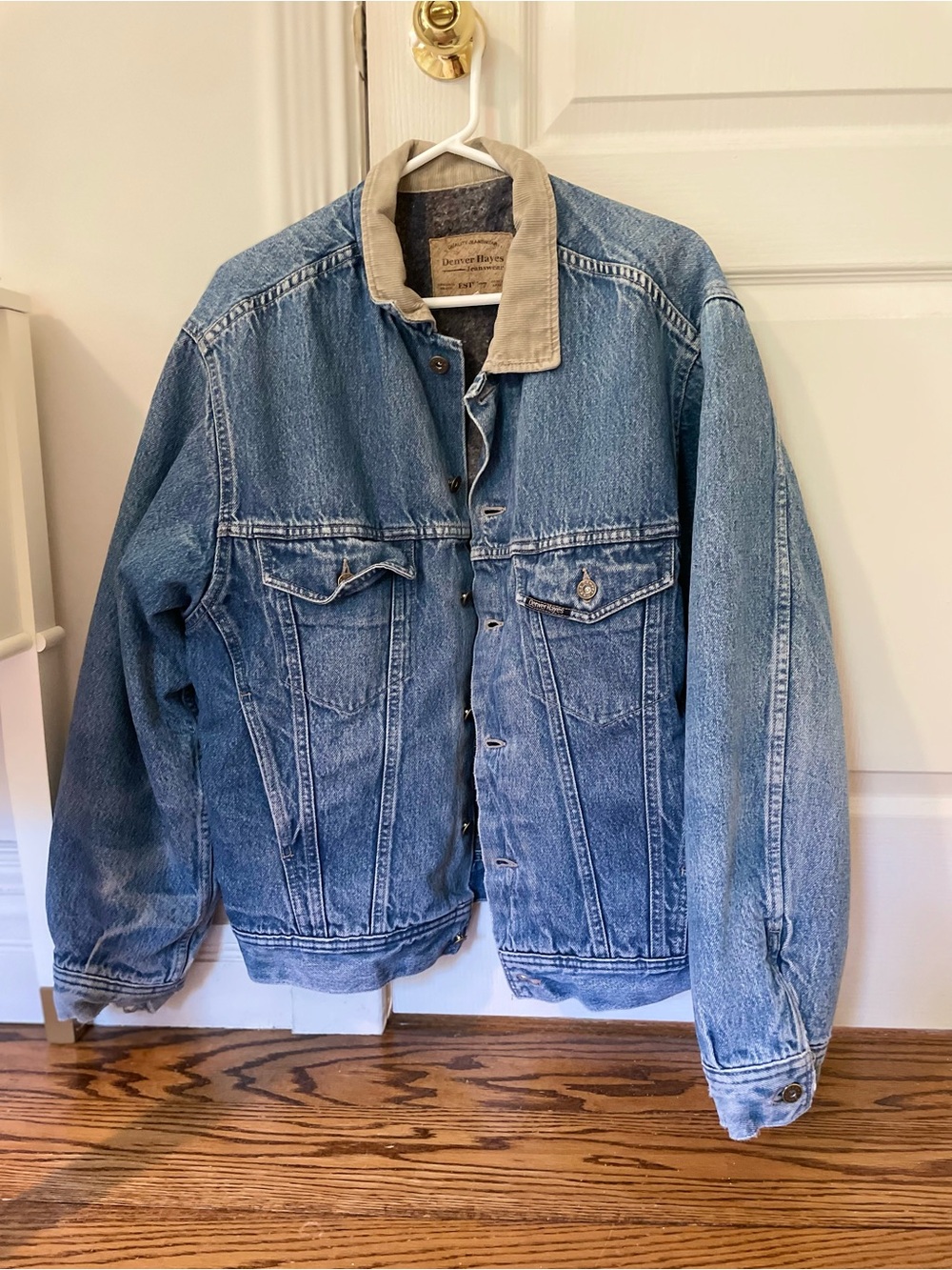 Classic Denver Hayes lined Denim Jacket - Light Blue
